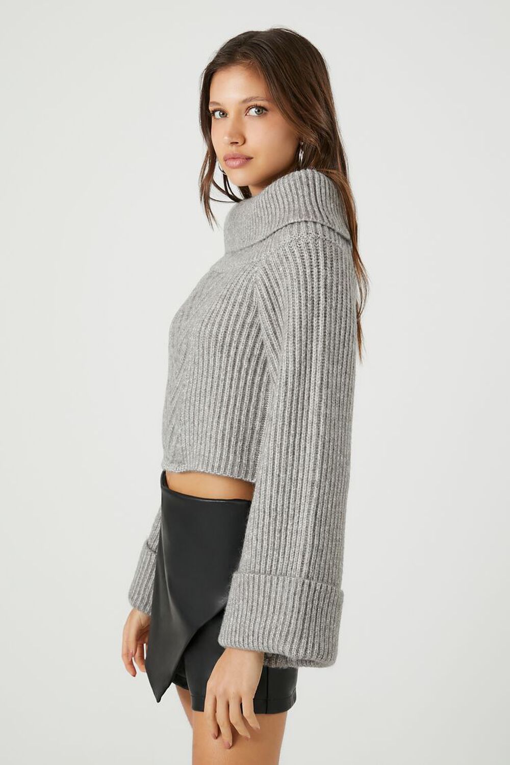 Cable Knit Cropped Sweater